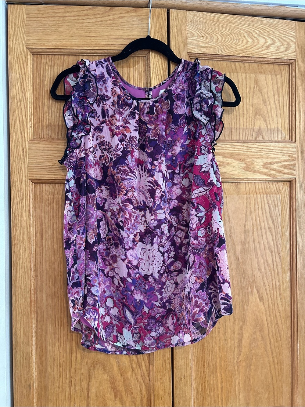 Loft Floral Ruffle Sleeve Women's Top in Purple